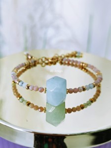 Bransoletka z kamieni słonecznych, akwamarynu i hematytu Kunszt