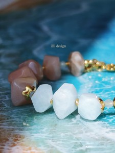 Bransoletka z kamieni słonecznych, akwamarynu Fale