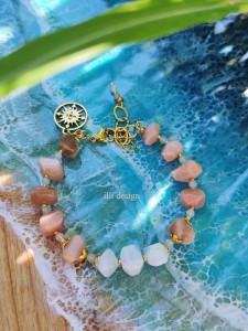 Bransoletka z kamieni słonecznych, akwamarynu Fale