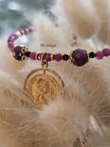 Bransoletka z rubinami Królowa