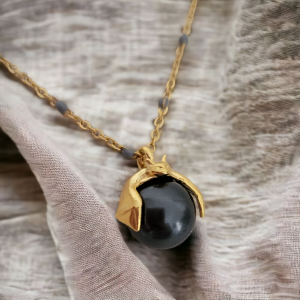 Naszyjnik Nietoperz z perłą Swarovskiego