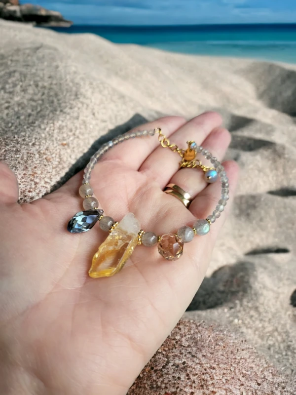 Bransoletka z labradorytu z cytrynem Zjawisko Edycja Limitowana