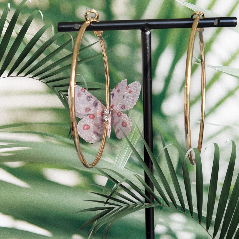 Kolczyki duże koła z motylem N1