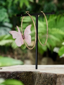 Kolczyki duże koła z motylem N6