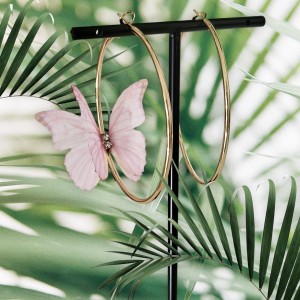 Kolczyki duże koła z motylem N6