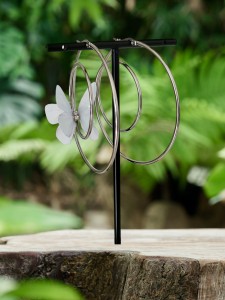 Kolczyki duże koła z motylem N12