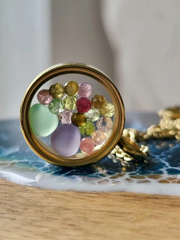 Mały medalion Pastele N6