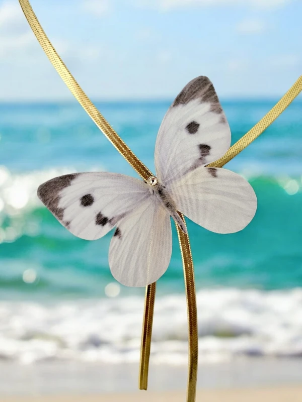 Naszyjnik z motylem z jedwabiu z kryształem Swarovski N1