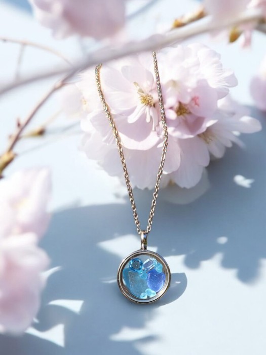Naszyjnik medalion z niebieskim topazem i szkłem morskim Oceaniczny Blask