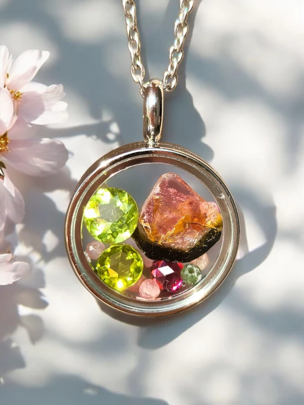 Naszyjnik medalion z turmalinem, perydotem i granatem klasy A Turmalinowy Raj