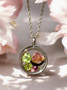 Naszyjnik medalion z turmalinem, perydotem i granatem klasy A Turmalinowy Raj